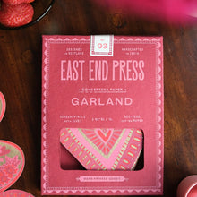 Load image into Gallery viewer, Hearts Concertina Garland 3M