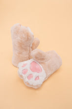 Load image into Gallery viewer, Kids Bear Paw Fluffy Mittens - Cream
